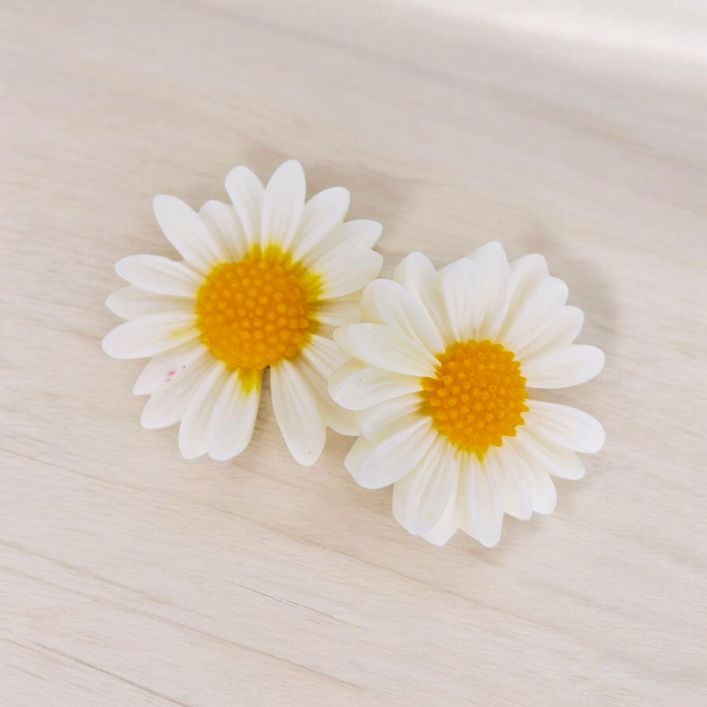 Marc Jacob Daisy Type Wax Melt/ Floating Candle