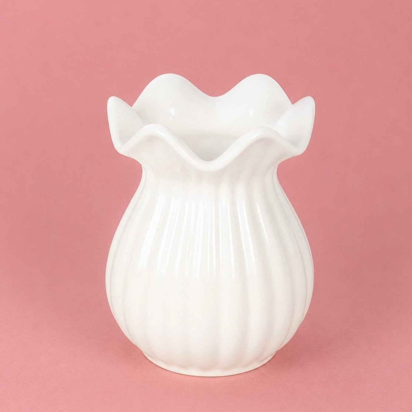 White Pleated Flare Tealight Melt Warmer